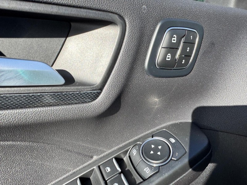 Ford Escape Vehicle Image 20