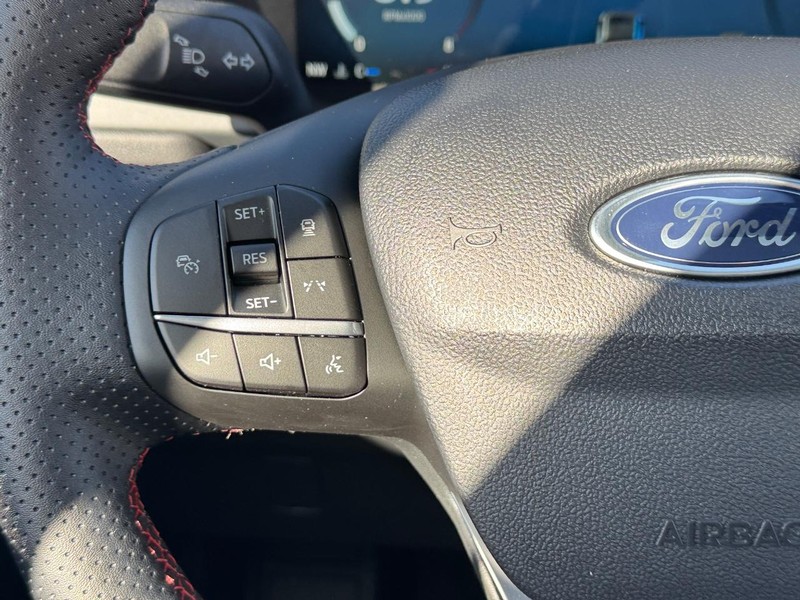 Ford Escape Vehicle Image 23