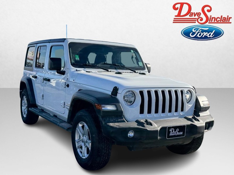 Jeep Wrangler Vehicle Image 04
