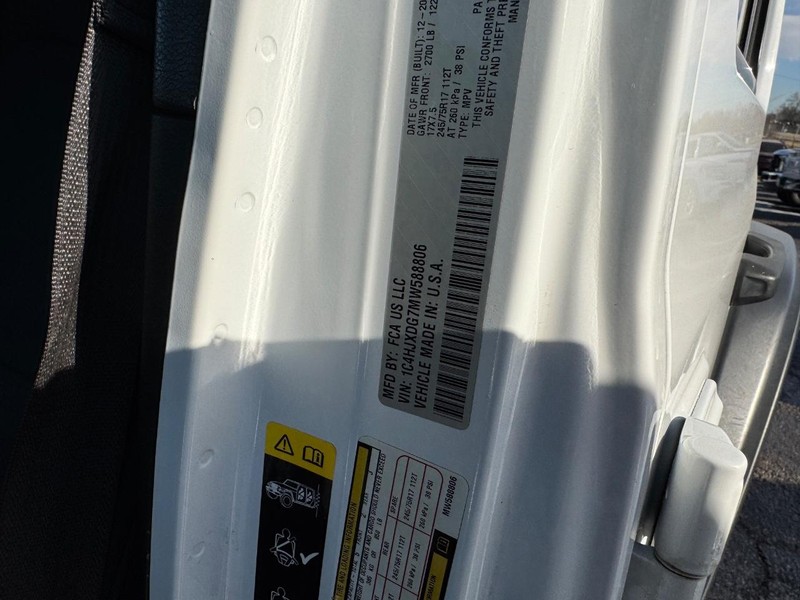 Jeep Wrangler Vehicle Image 27