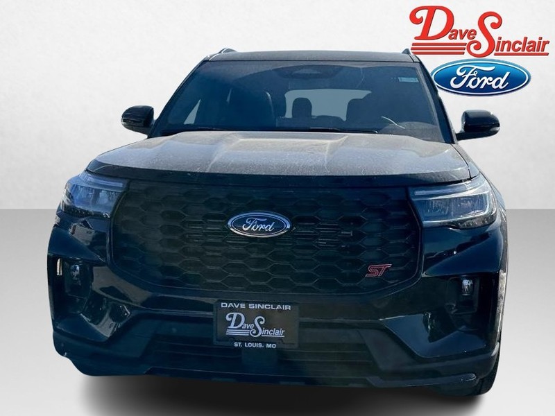 Ford Explorer Vehicle Image 02