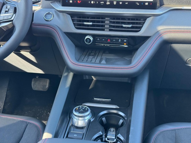 Ford Explorer Vehicle Image 20