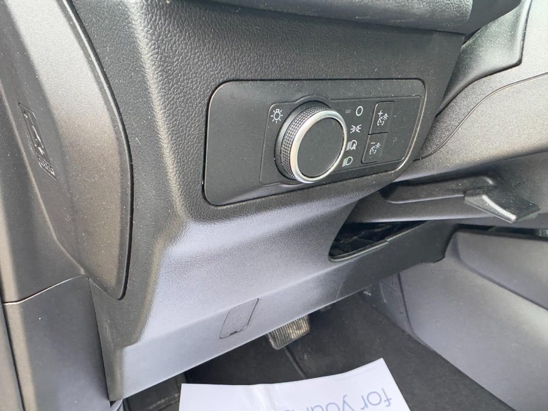 Ford Escape Vehicle Image 17