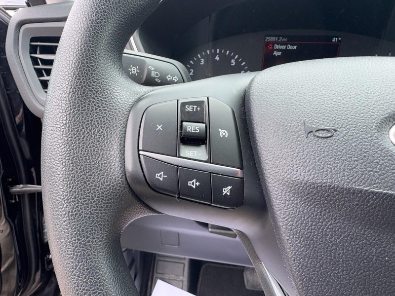 Ford Escape Vehicle Image 18
