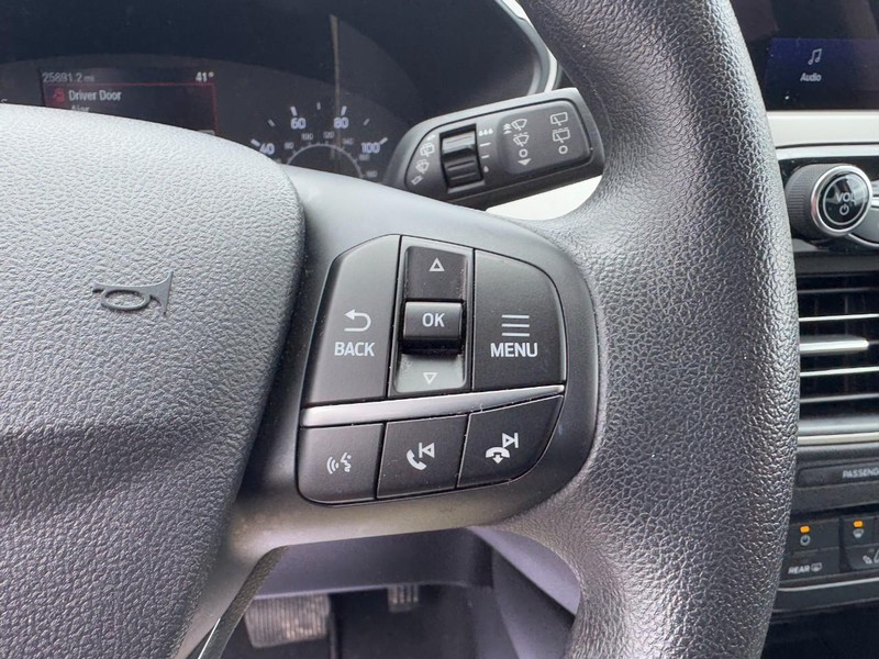 Ford Escape Vehicle Image 19