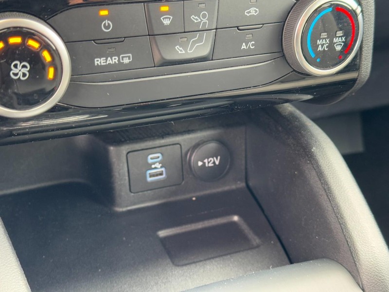 Ford Escape Vehicle Image 22