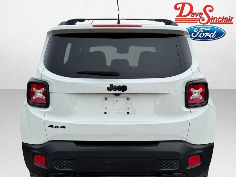 Jeep Renegade Vehicle Image 08