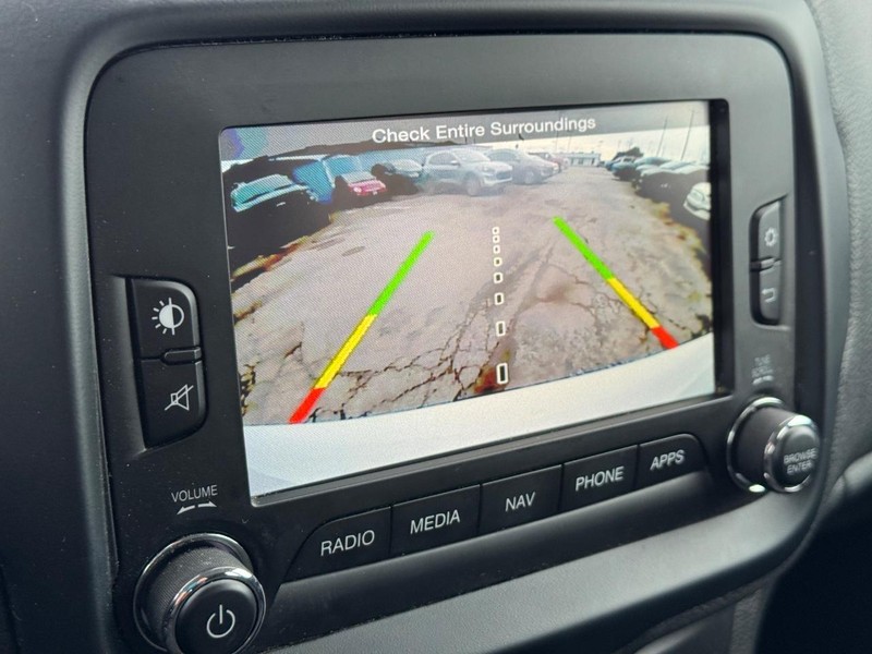 Jeep Renegade Vehicle Image 22