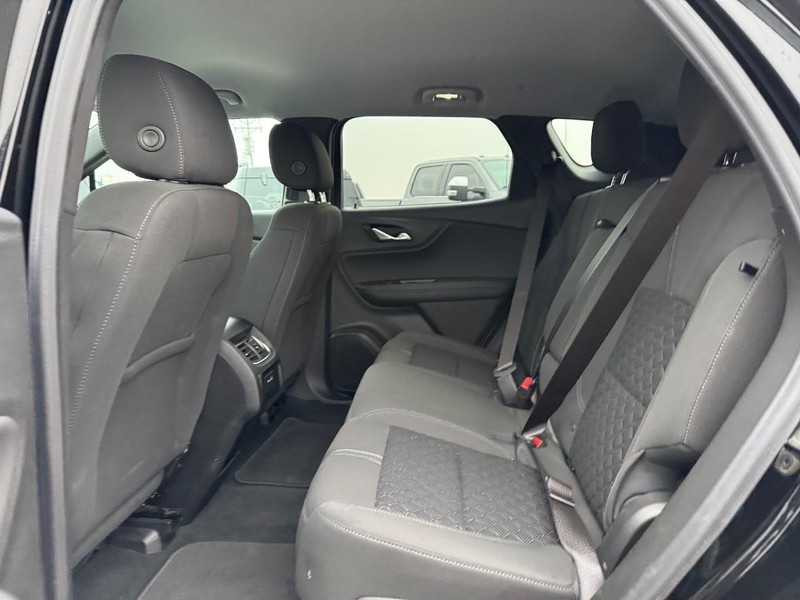Chevrolet Blazer Vehicle Image 12