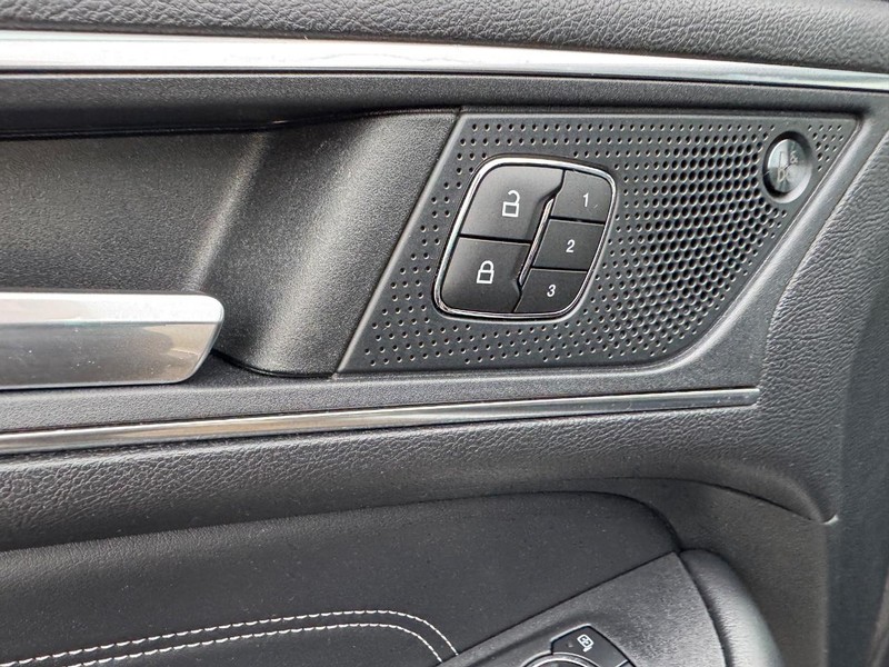 Ford Edge Vehicle Image 19