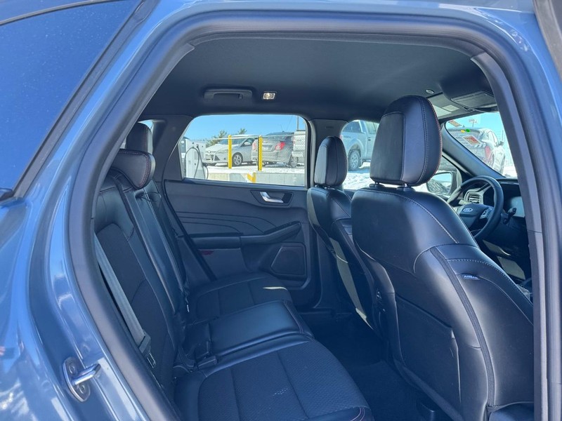 Ford Escape Vehicle Image 13