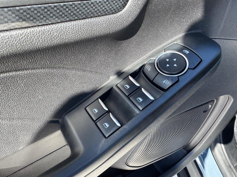 Ford Escape Vehicle Image 18