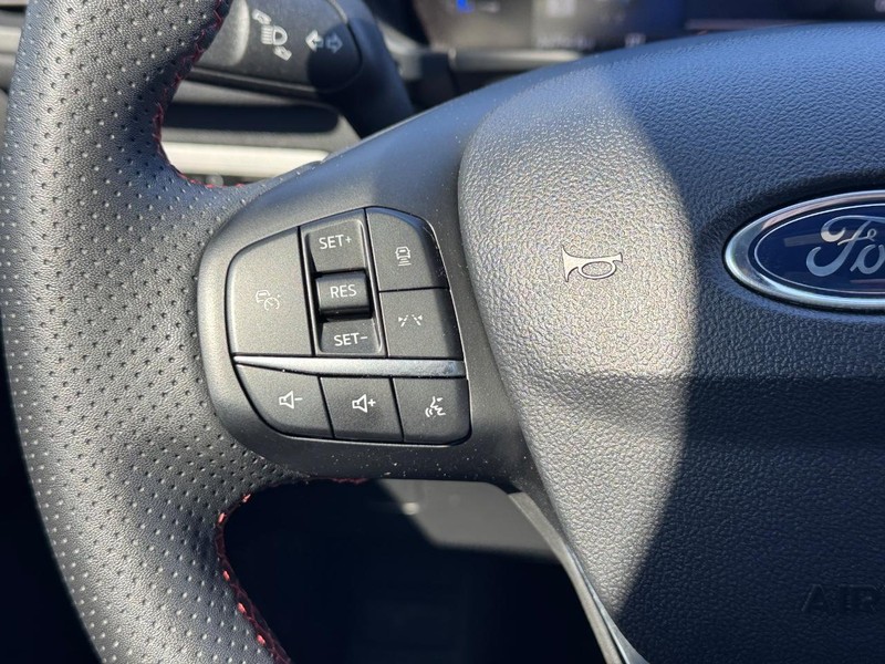 Ford Escape Vehicle Image 21
