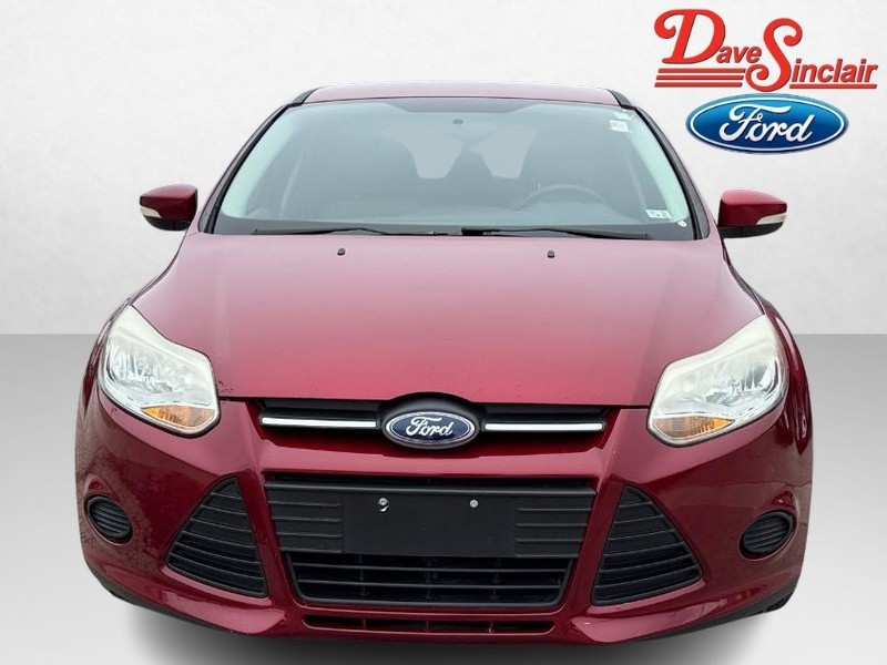 Ford Focus Vehicle Image 02