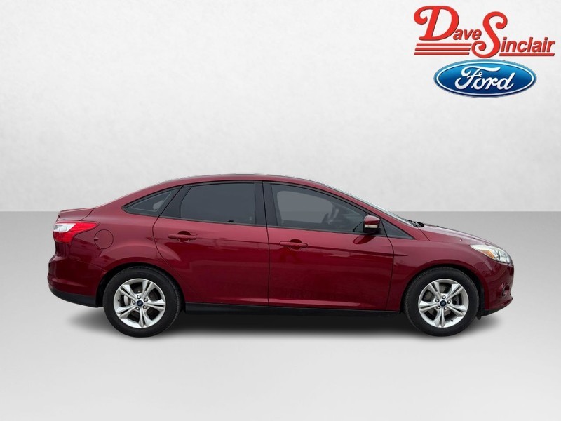Ford Focus Vehicle Image 05
