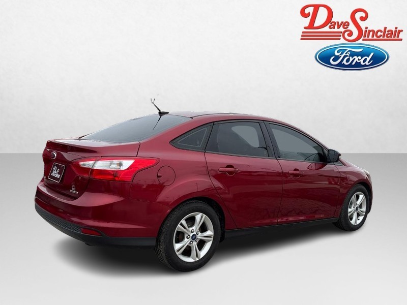 Ford Focus Vehicle Image 07