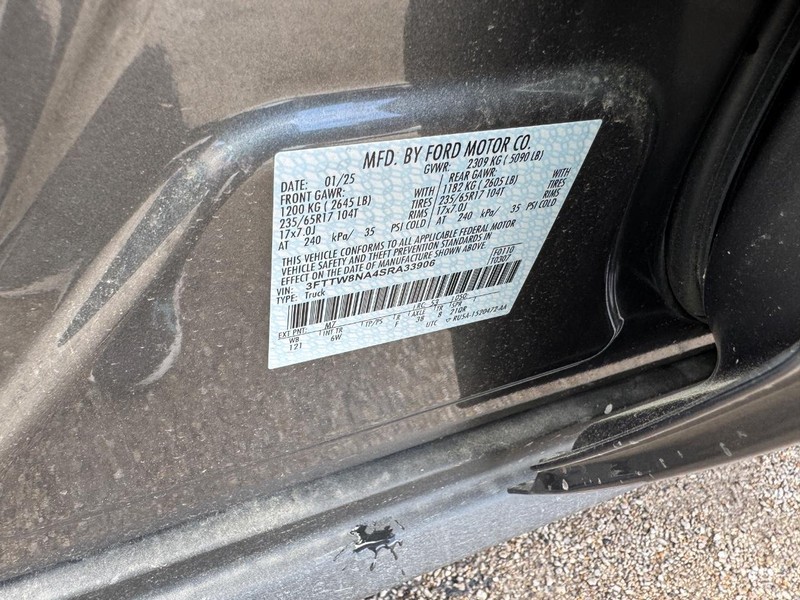 Ford Maverick Vehicle Image 27