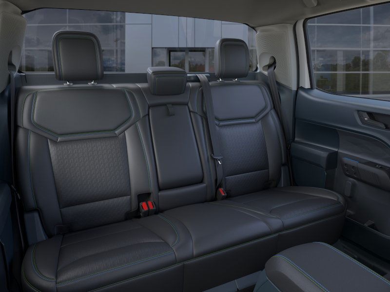 Ford Maverick Vehicle Image 13