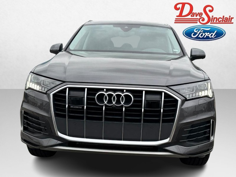 Audi Q7 Vehicle Image 02