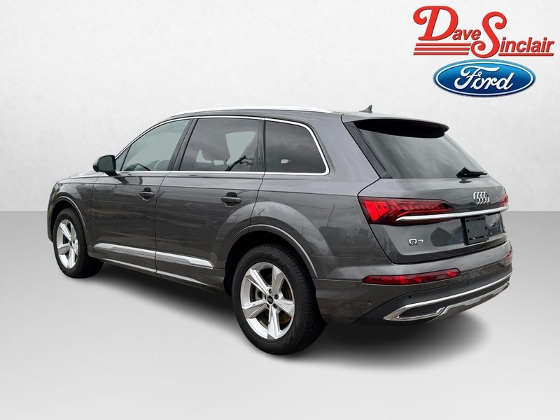 Audi Q7 Vehicle Image 09