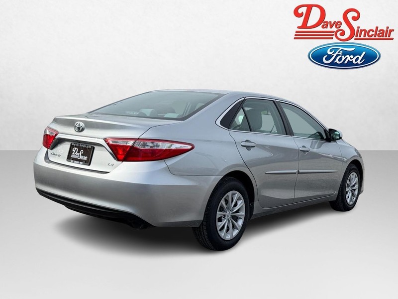 Toyota Camry Vehicle Image 07