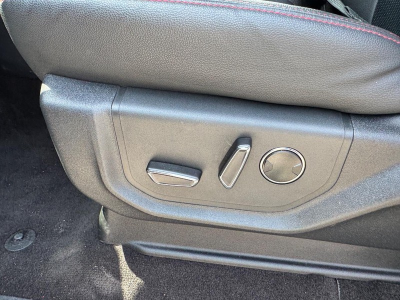 Ford Expedition Vehicle Image 20