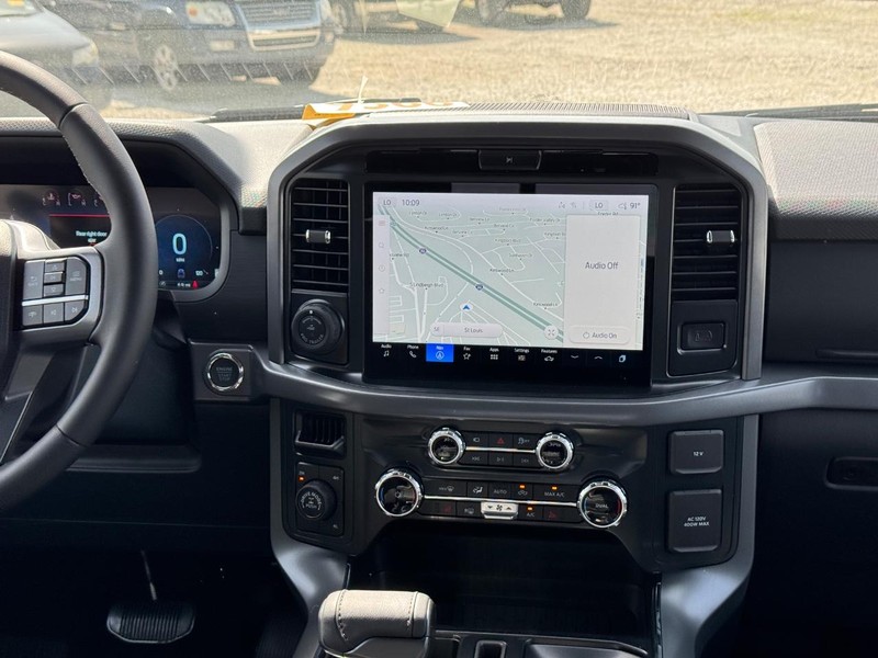 Ford F-150 Vehicle Image 16