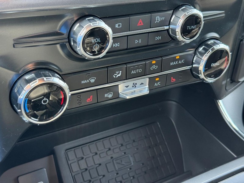 Ford F-150 Vehicle Image 24