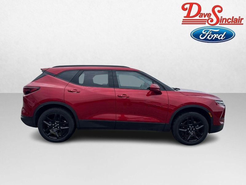 Chevrolet Blazer Vehicle Image 05