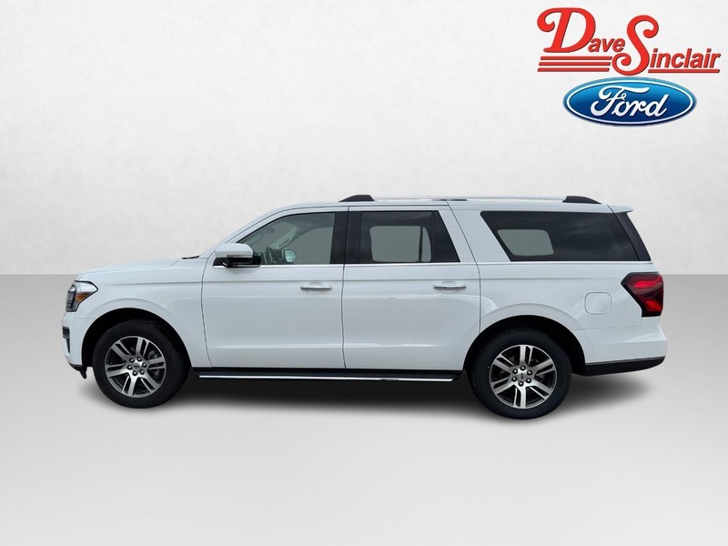 Ford Expedition Max Vehicle Image 10