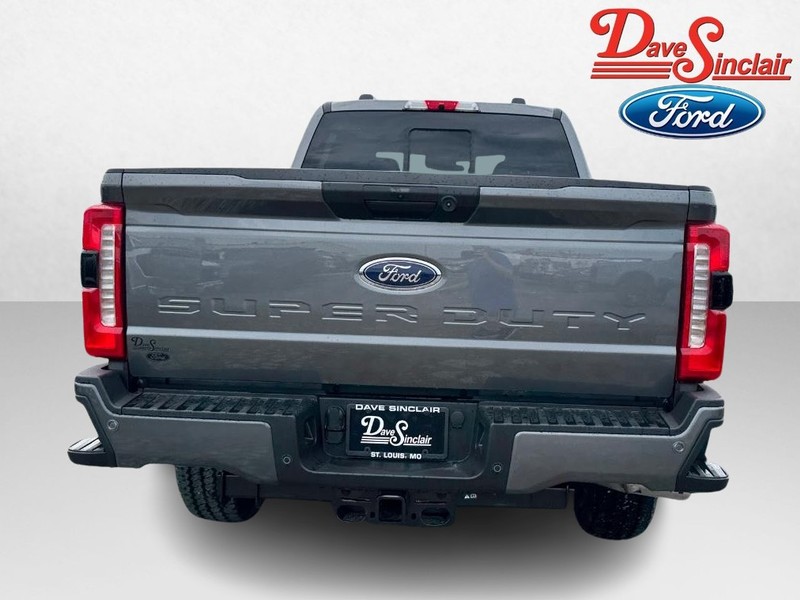 Ford Super Duty F-250 SRW Vehicle Image 08