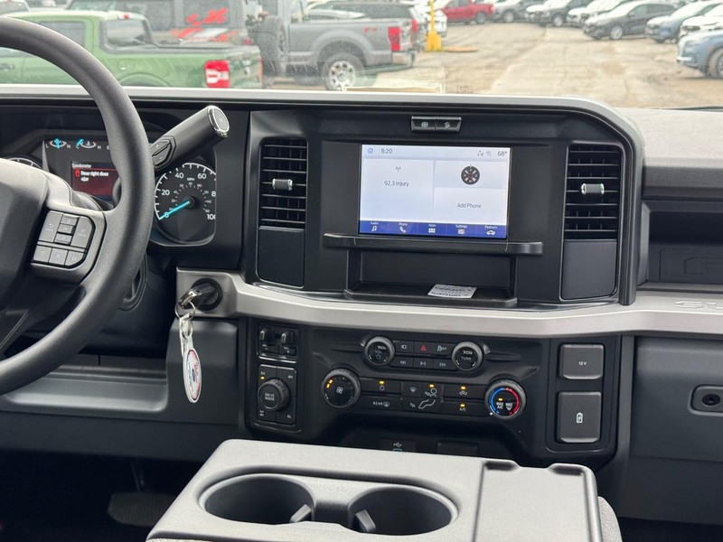 Ford Super Duty F-250 SRW Vehicle Image 16