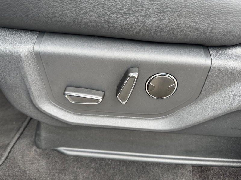 Ford Expedition Vehicle Image 20