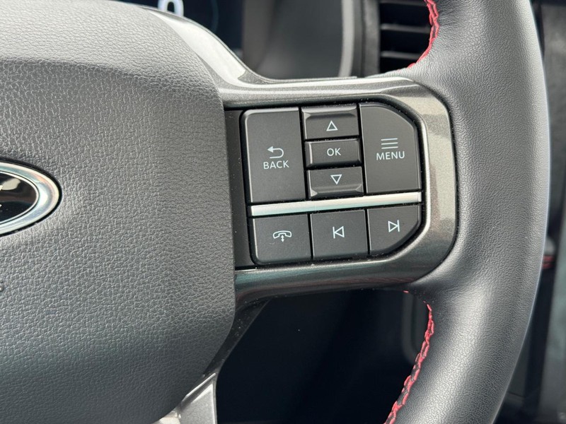 Ford Expedition Vehicle Image 25