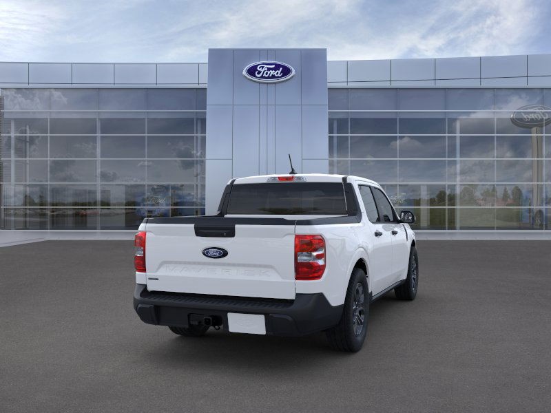 Ford Maverick Vehicle Image 10