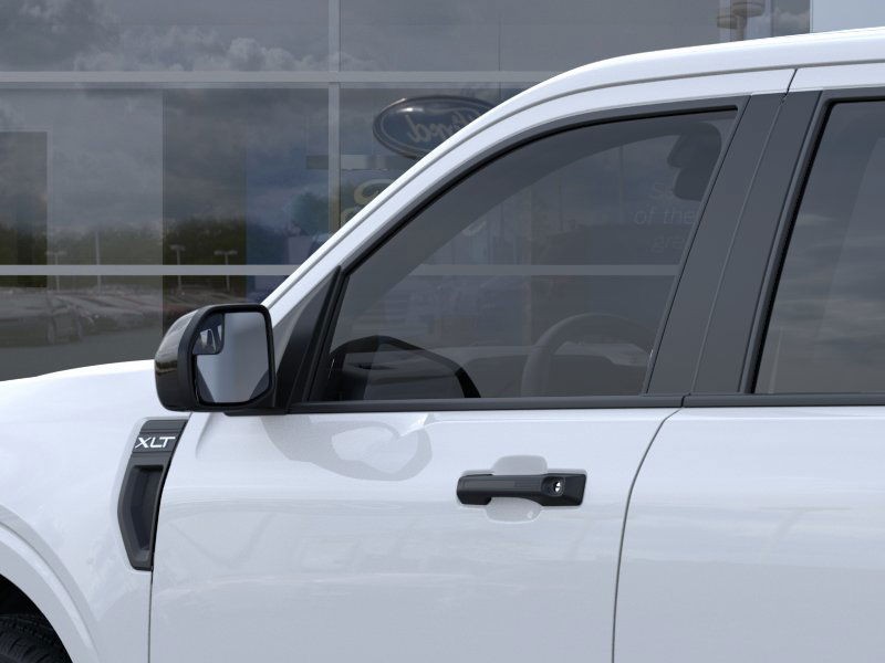 Ford Maverick Vehicle Image 23