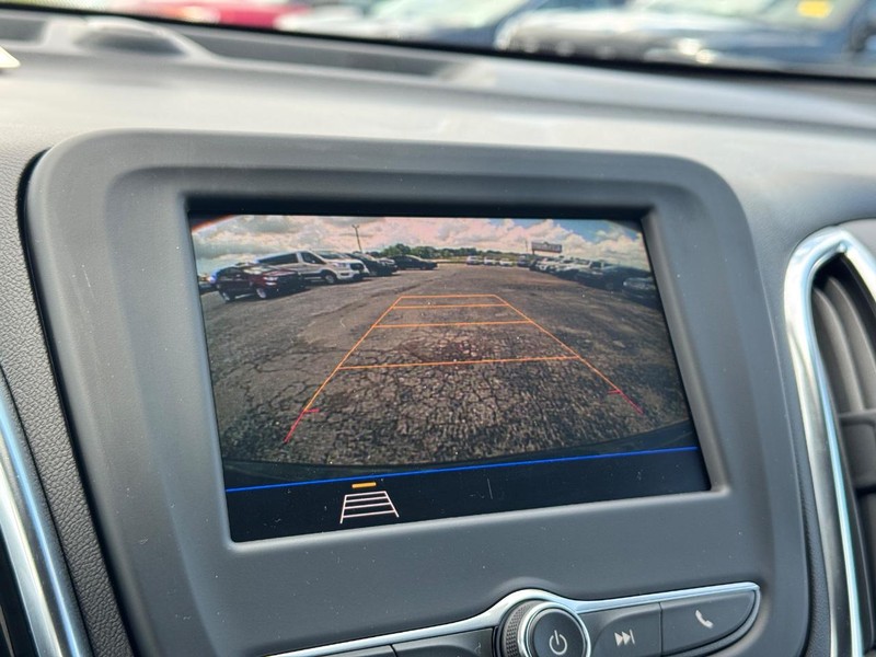 Chevrolet Equinox Vehicle Image 23