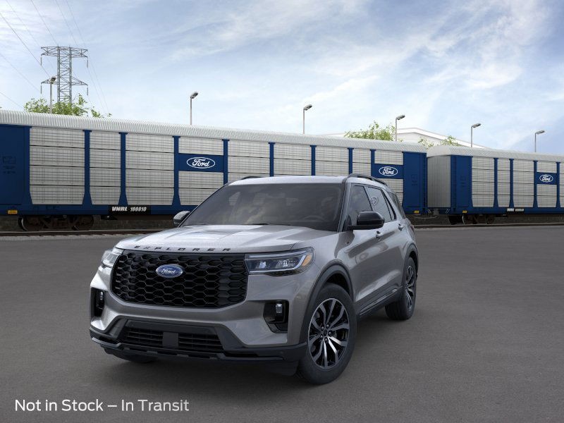 Ford Explorer Vehicle Image 02