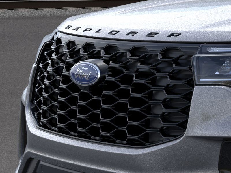 Ford Explorer Vehicle Image 19