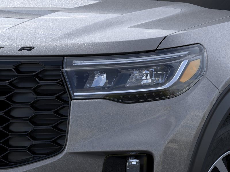 Ford Explorer Vehicle Image 20