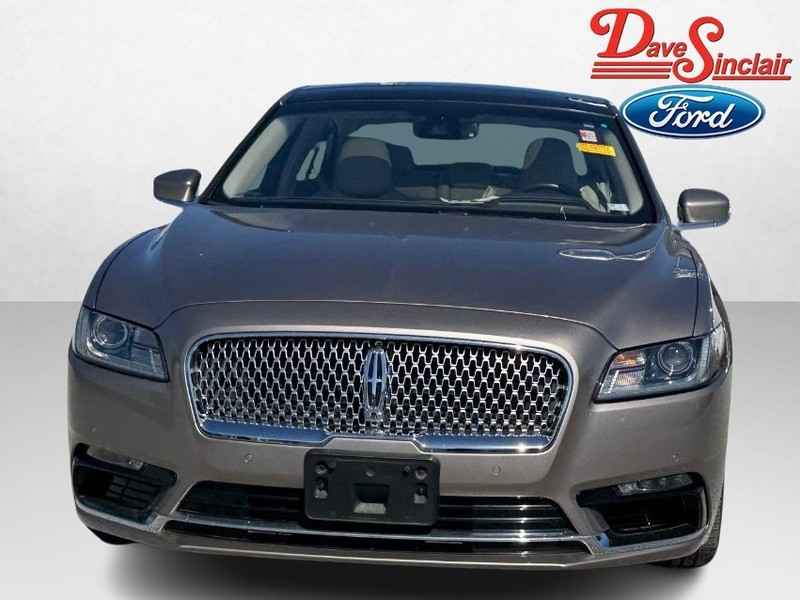 Lincoln Continental Vehicle Image 02