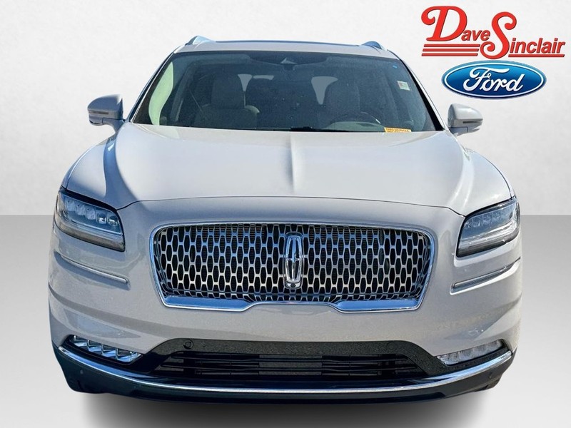 Lincoln Nautilus Vehicle Image 02