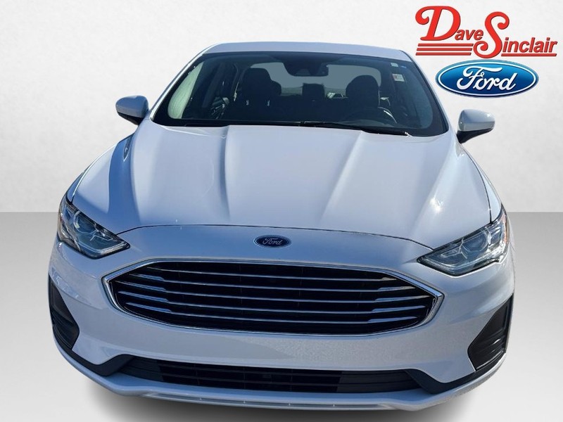 Ford Fusion Vehicle Image 02