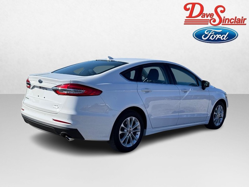 Ford Fusion Vehicle Image 07