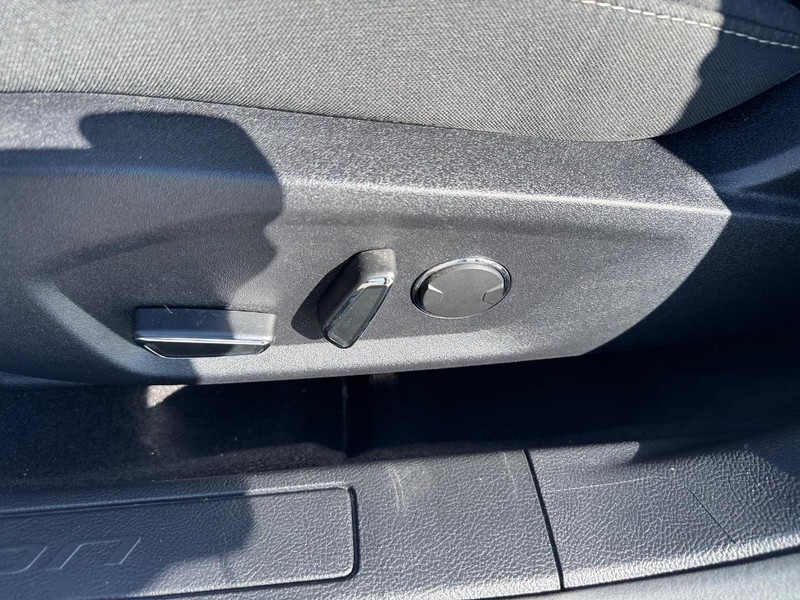 Ford Fusion Vehicle Image 17