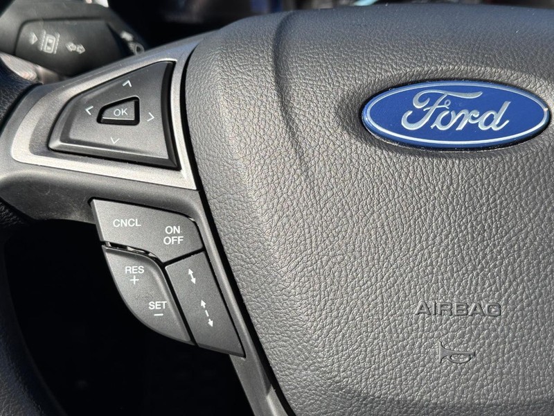 Ford Fusion Vehicle Image 20