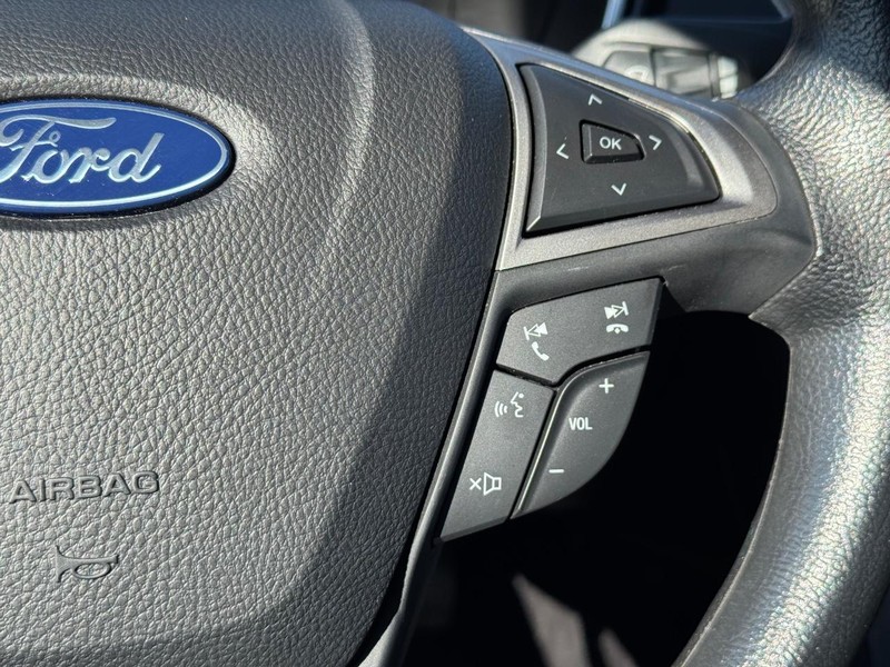 Ford Fusion Vehicle Image 21