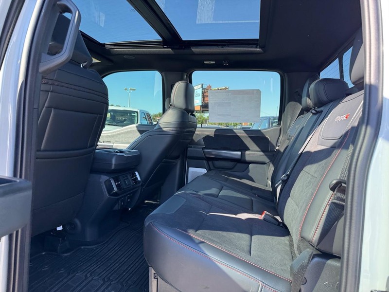 Ford F-150 Vehicle Image 12