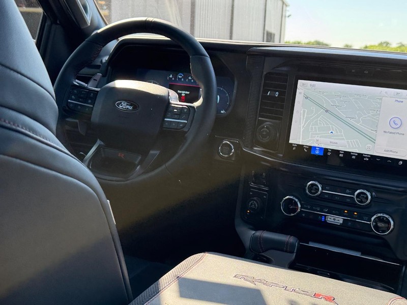 Ford F-150 Vehicle Image 16