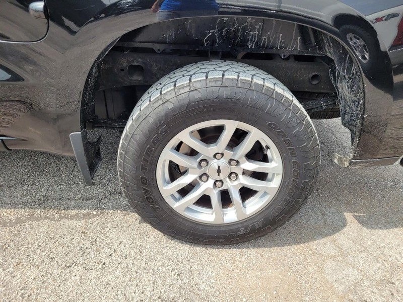 Chevrolet Silverado 1500 Vehicle Image 11
